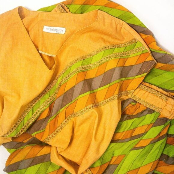 VTG Electric Company Orange/Green 2-Piece Culotte Set Sz S - Picture 12 of 12